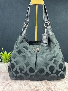 Coach Madison Op Art Maggie Shoulder Bag Black 21125 EUC